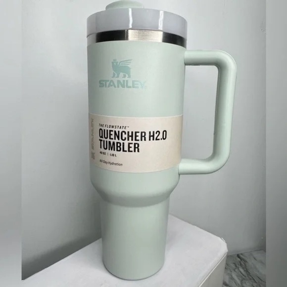 Stanley FlowState Quencher H2.0 Tumbler / 40oz / Color: Mist - Picture 4 of 11